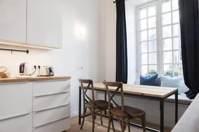 Chemin Du Muguet Apartment *